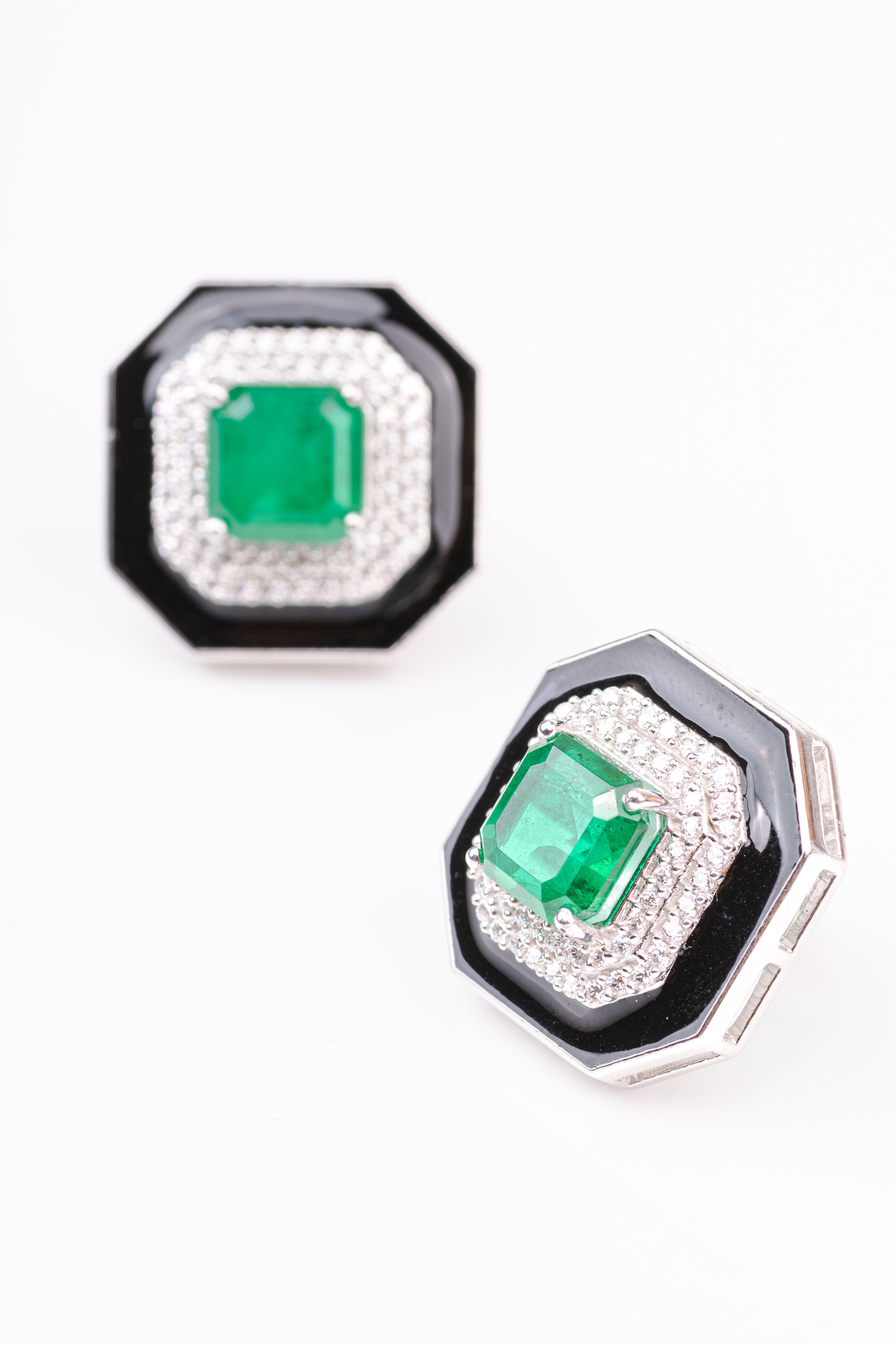 Art Deco Emerald and Black Enamel Sterling Silver Stud Earring