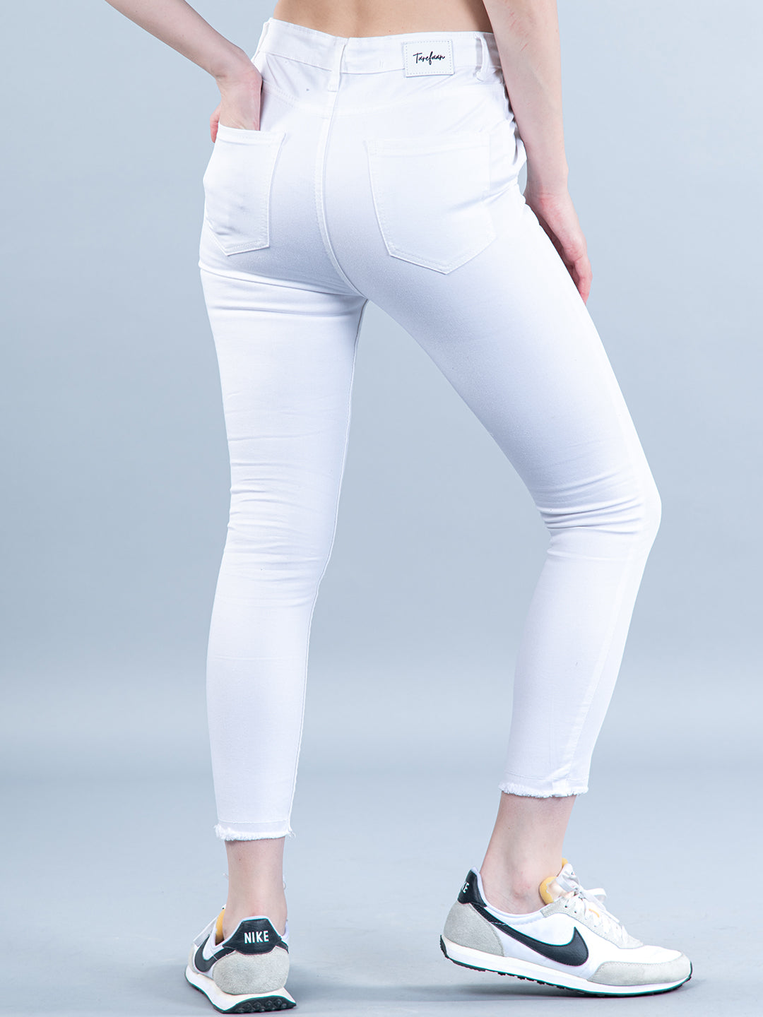 White Pleated Skinny Ankle-fit Jeans