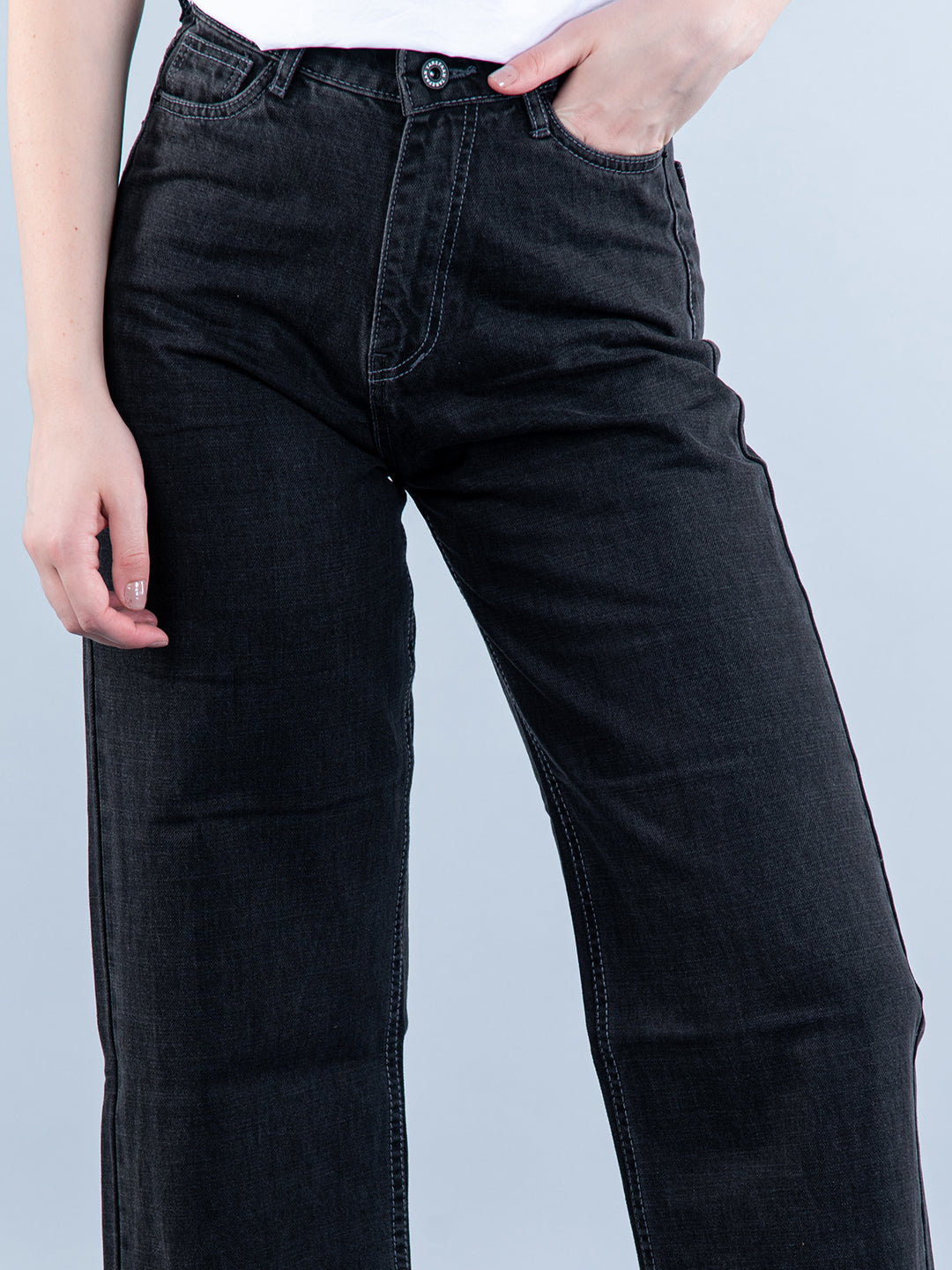 Classic Carbon Black Straight Flared-fit Jeans
