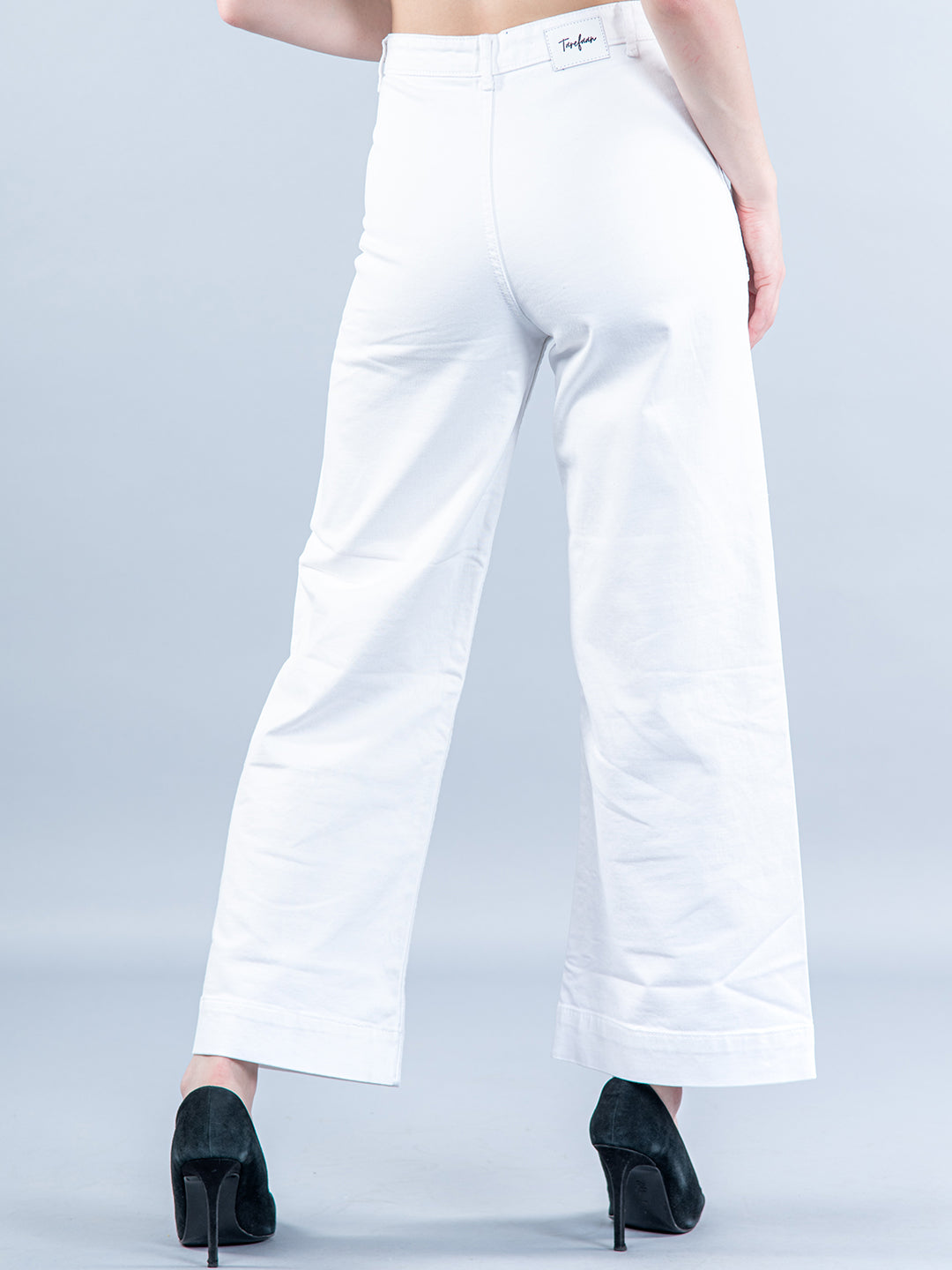Two Pocket White Flared Jeans